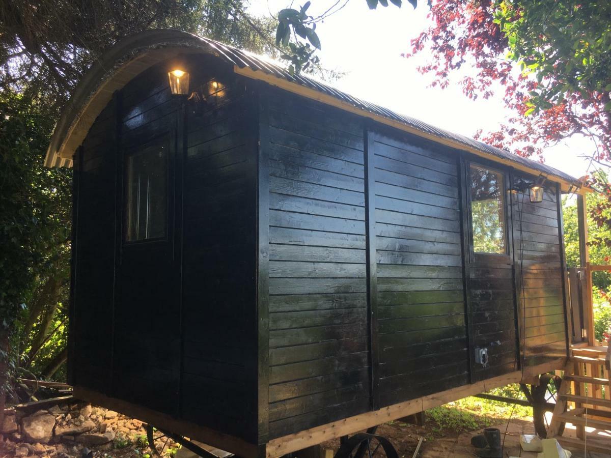 The Cherry Tree Gypsy Wagon 班伯里 外观 照片